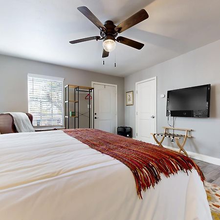 Meadow Creek Cottage Wimberley Extérieur photo