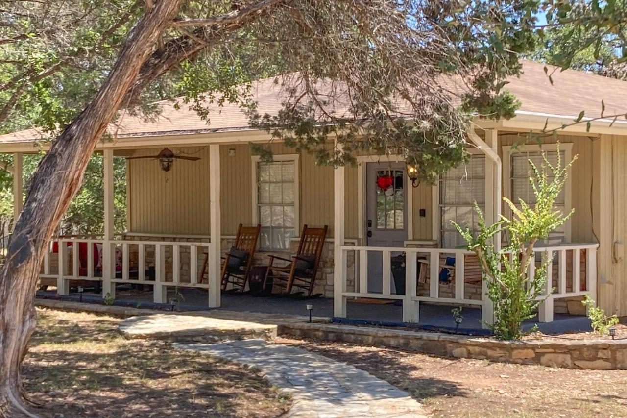 Meadow Creek Cottage Wimberley Extérieur photo